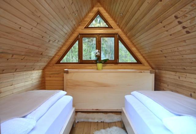 Glamping Naselje Zeleni Turizem Hotel Makole ภายนอก รูปภาพ