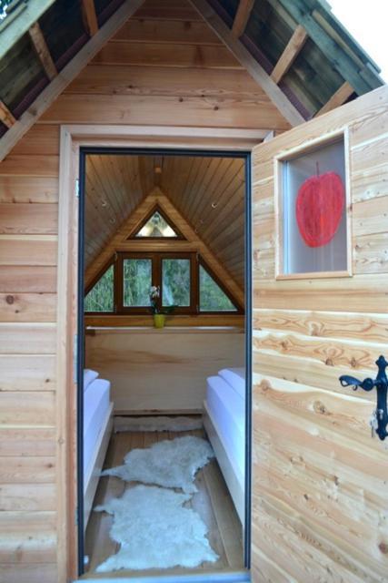 Glamping Naselje Zeleni Turizem Hotel Makole ภายนอก รูปภาพ