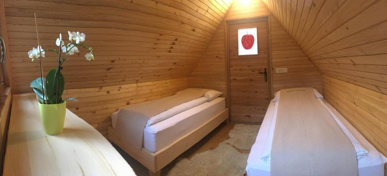 Glamping Naselje Zeleni Turizem Hotel Makole ภายนอก รูปภาพ
